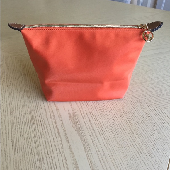 LAST ONE‼️ Michael Kors Tangerine Travel Pouch - Picture 3 of 9
